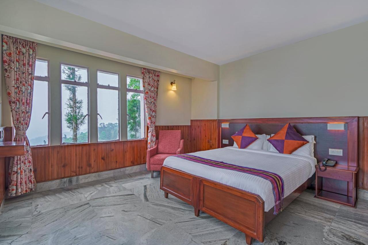 สเตอร์ลิง พาร์ค กาลิมปง Hotel ภายนอก รูปภาพ