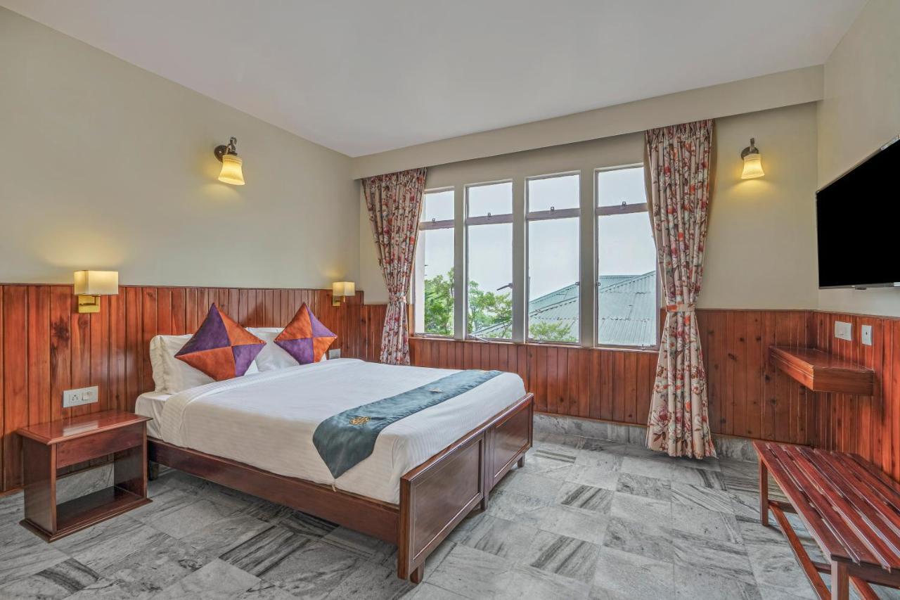 สเตอร์ลิง พาร์ค กาลิมปง Hotel ภายนอก รูปภาพ