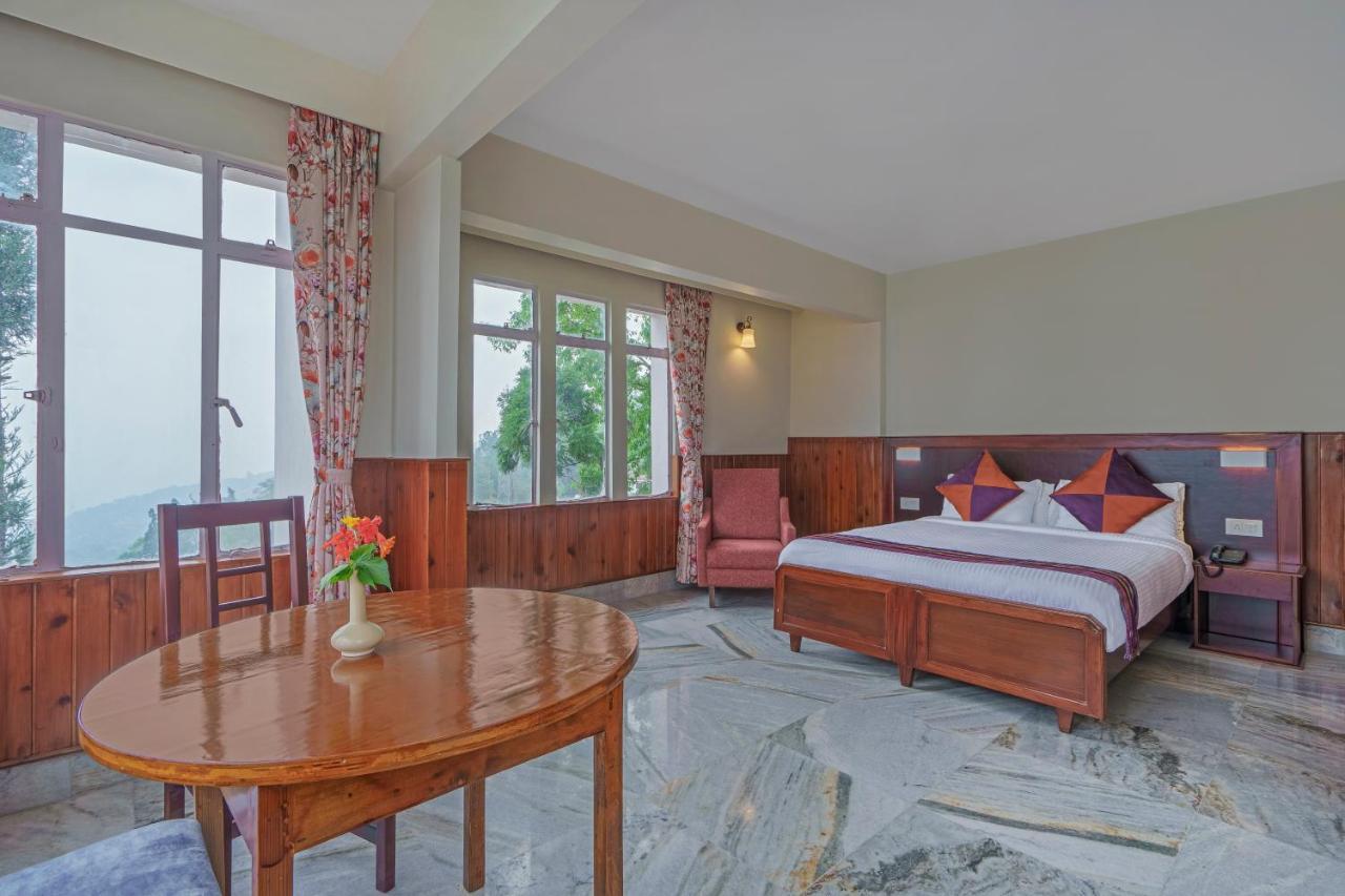สเตอร์ลิง พาร์ค กาลิมปง Hotel ภายนอก รูปภาพ