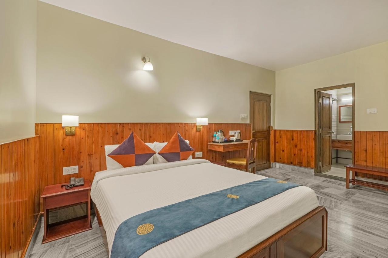 สเตอร์ลิง พาร์ค กาลิมปง Hotel ภายนอก รูปภาพ