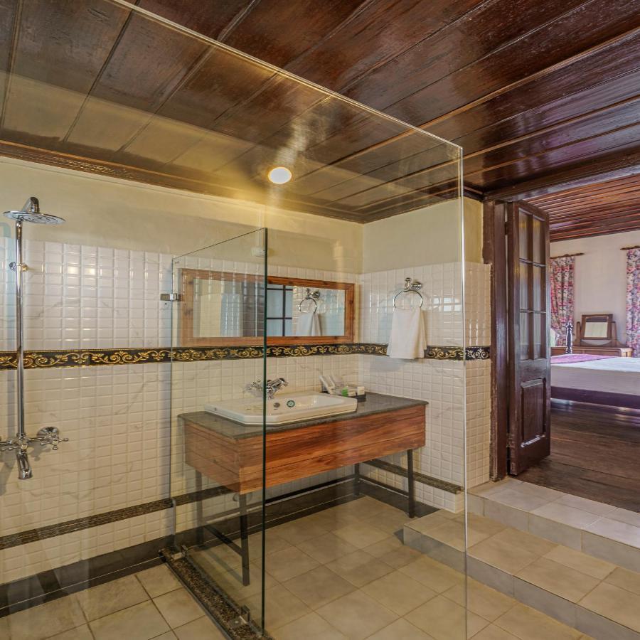 สเตอร์ลิง พาร์ค กาลิมปง Hotel ภายนอก รูปภาพ