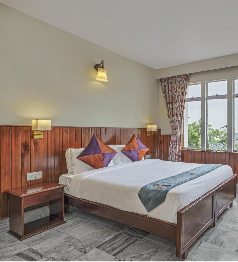 สเตอร์ลิง พาร์ค กาลิมปง Hotel ภายนอก รูปภาพ